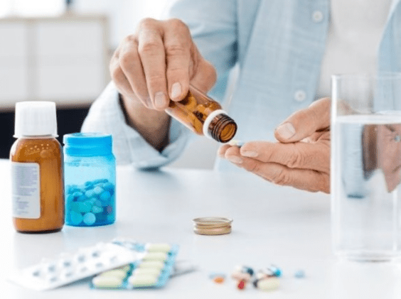 Giornata Nazionale per l’aderenza alla terapia: in Italia ancora il 50% dei pazienti cronici over 65non si cura in modo corretto